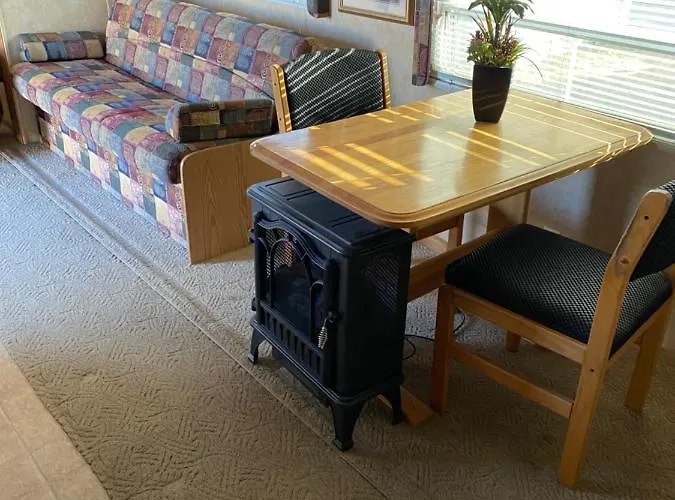 Villa 5th Wheel 4b