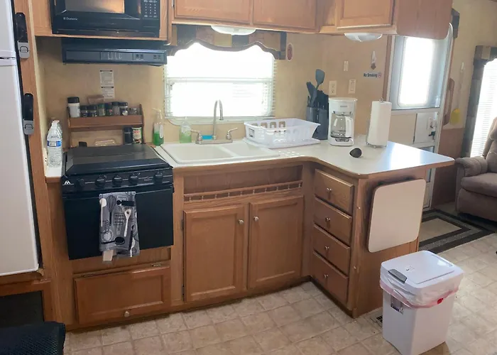 Villa 5th Wheel 4b